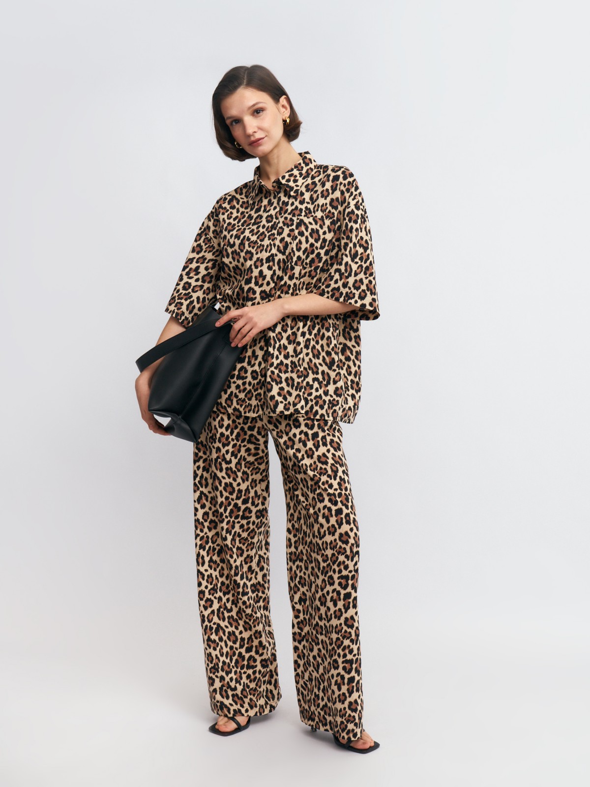 Прямые брюки на резинке с принтом