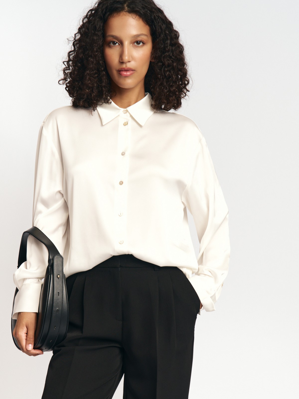 Офисная атласная рубашка