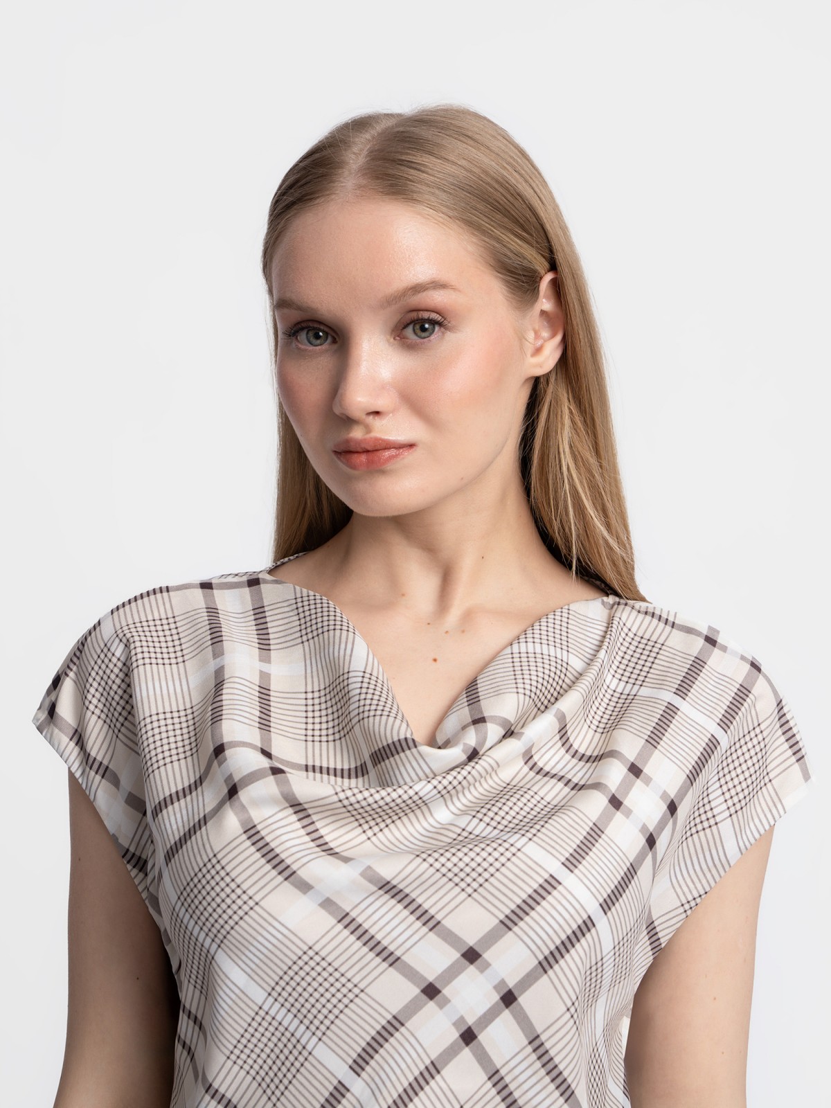 Блузка с короткими рукавами