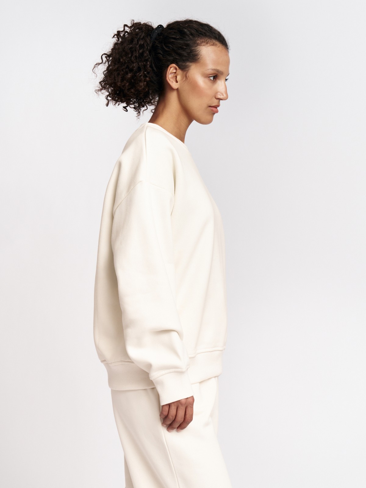 Тёплый трикотажный свитшот с начёсом