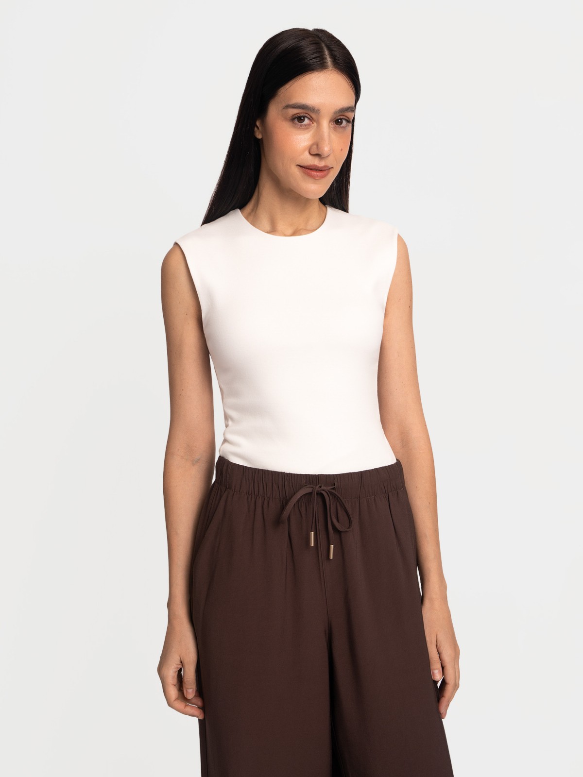 Майка-топ из хлопка без рукавов