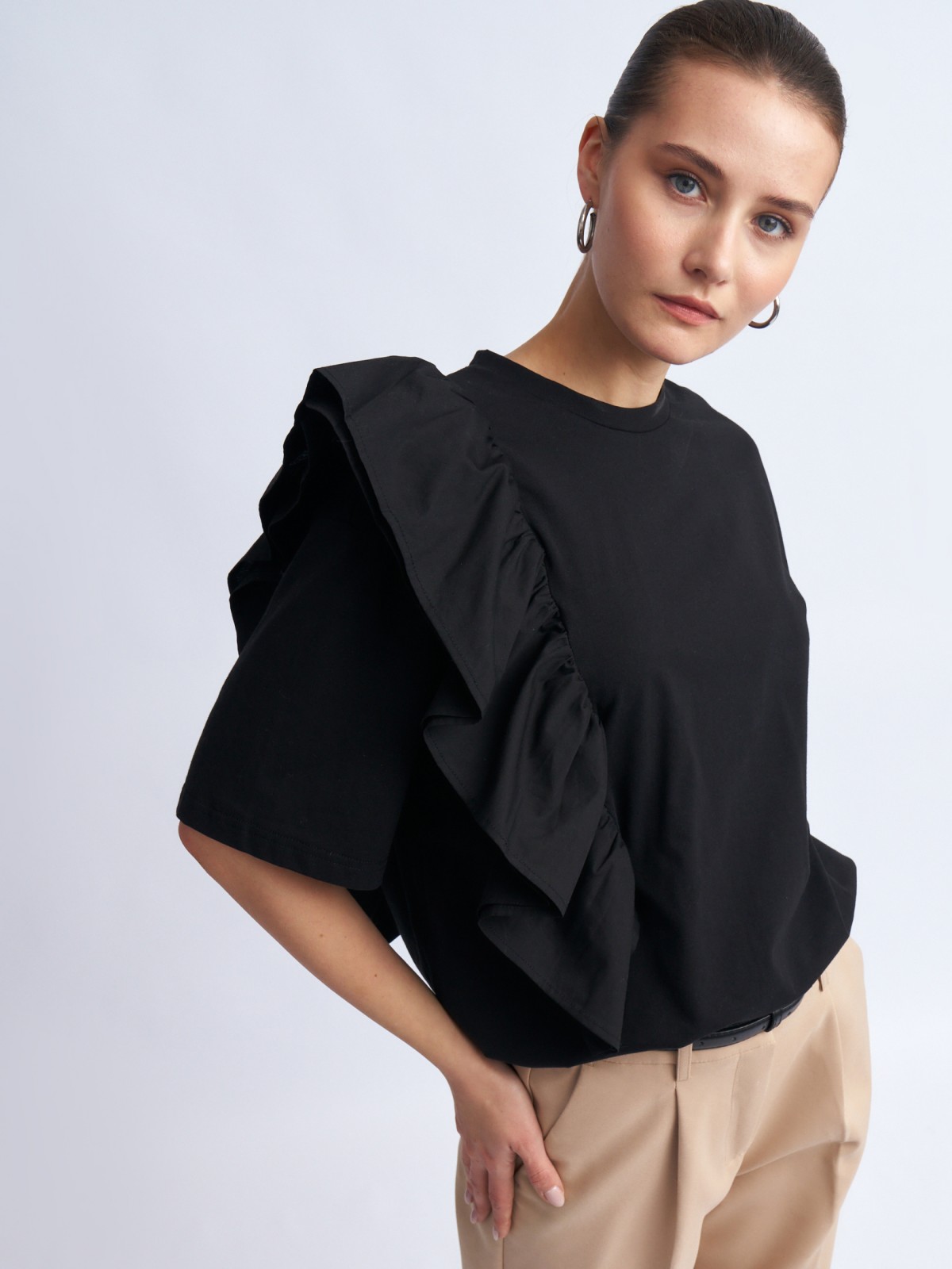 Футболка из хлопка с воланами