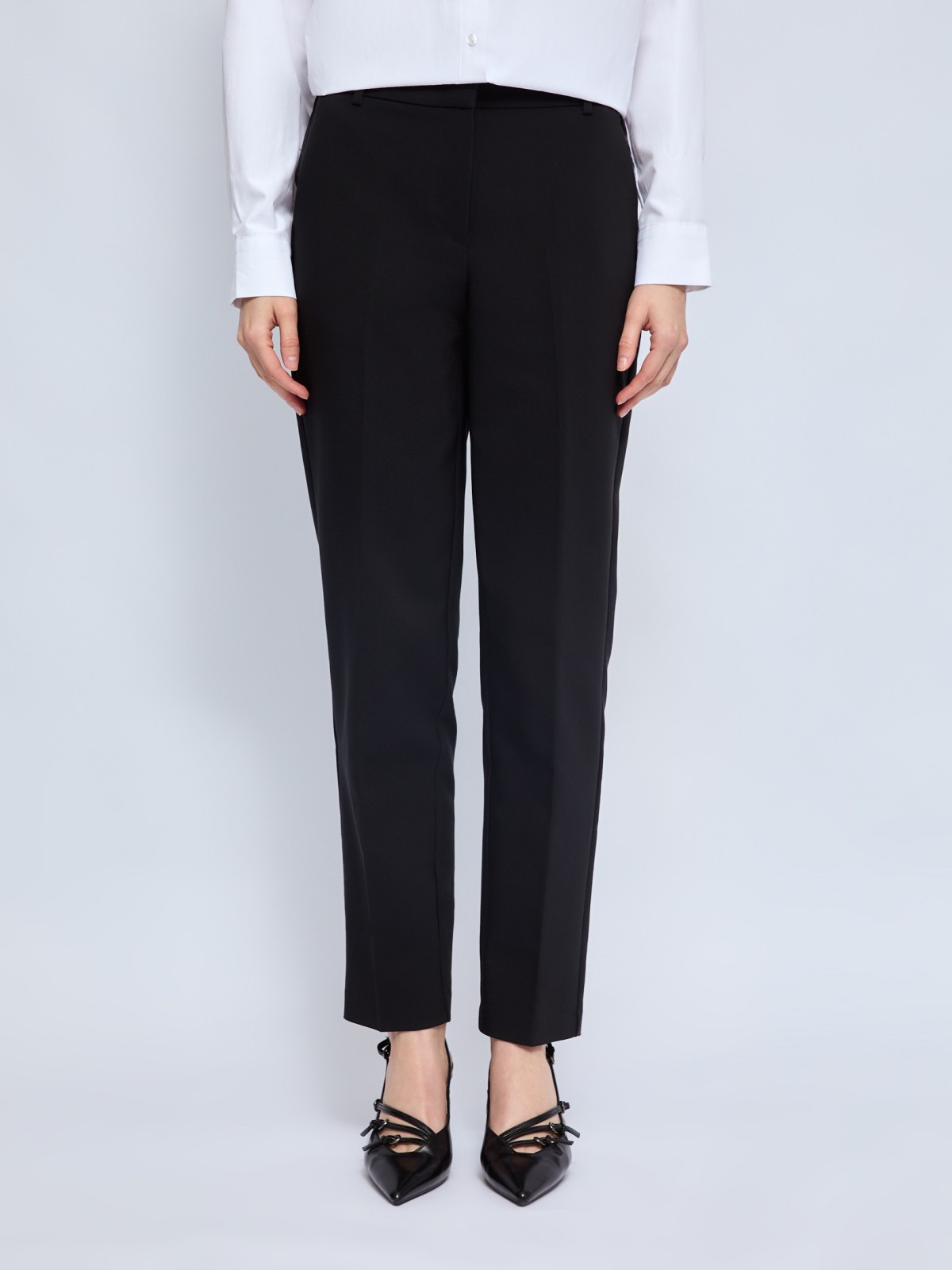 Офисные брюки силуэта Slim со стрелками