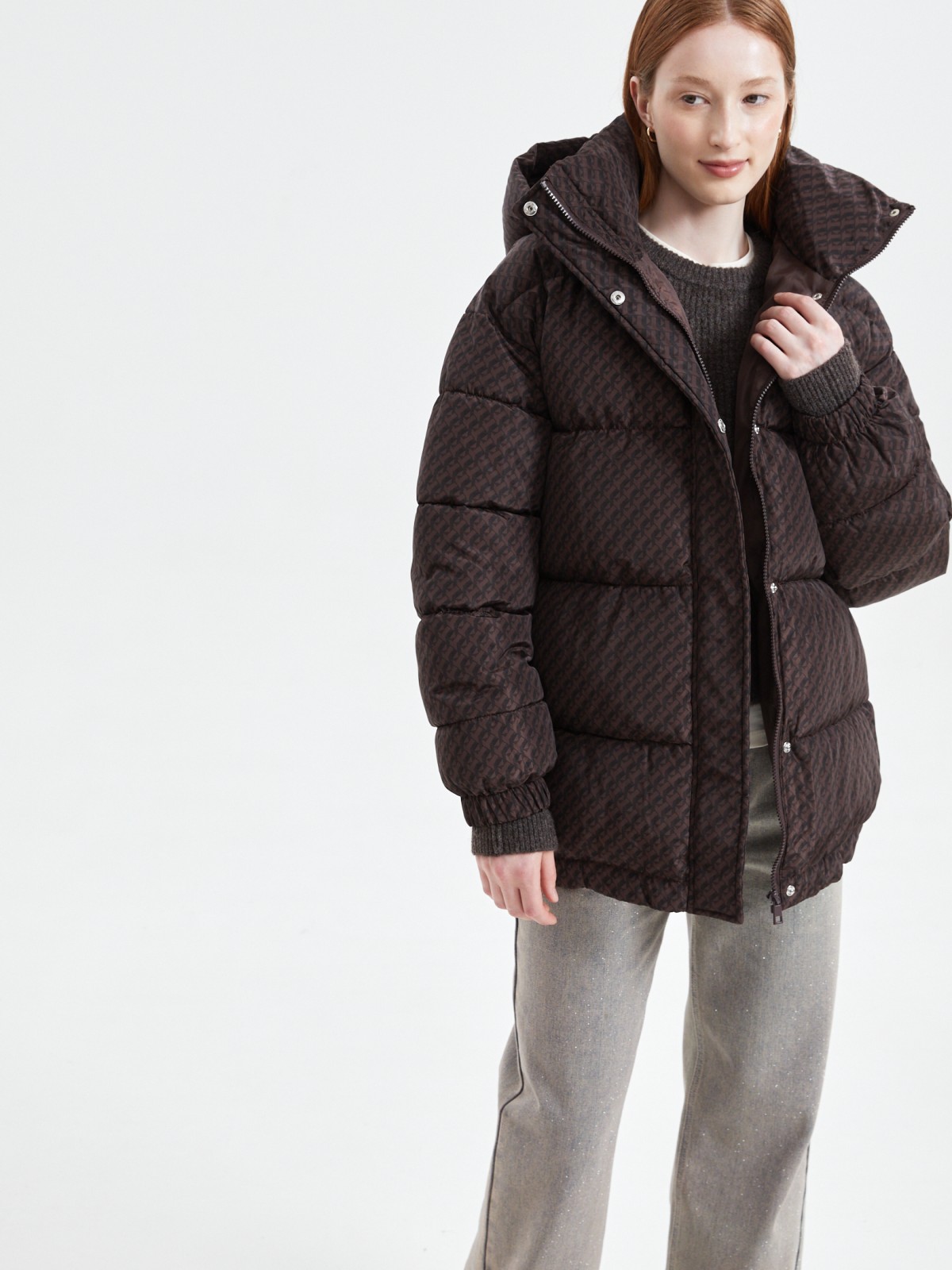 Стёганая оверсайз куртка с капюшоном