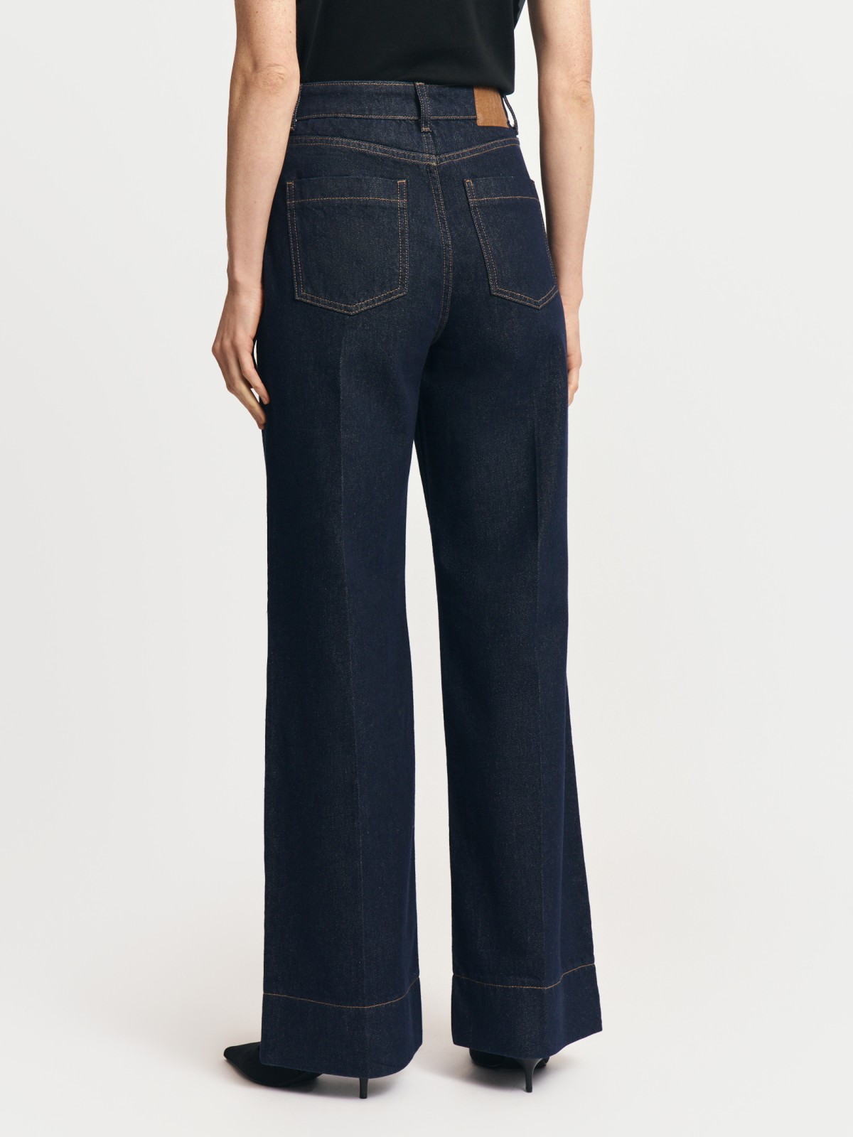 Джинсы силуэта Wide с высокой посадкой