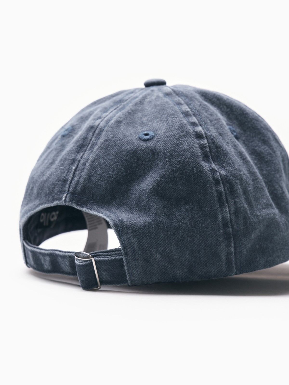 Джинсовая бейсболка из хлопка с козырьком