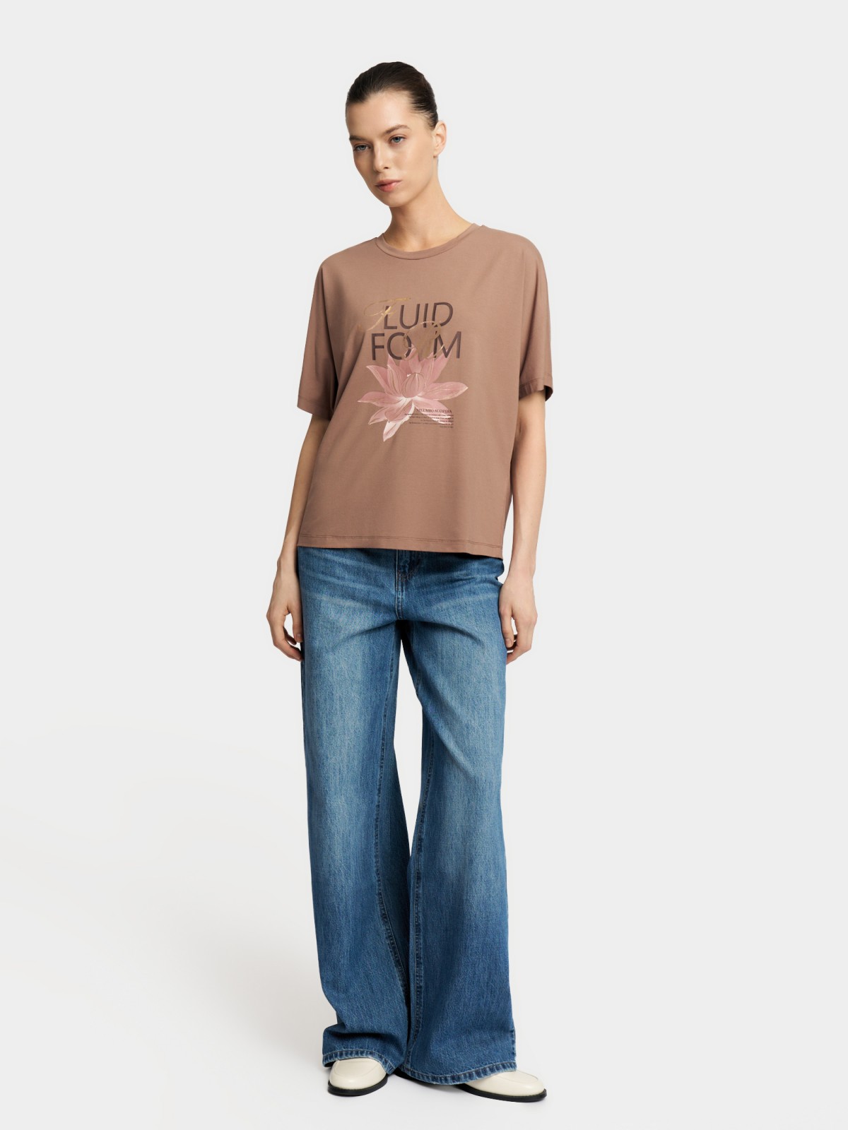 Футболка с коротким рукавом и принтом