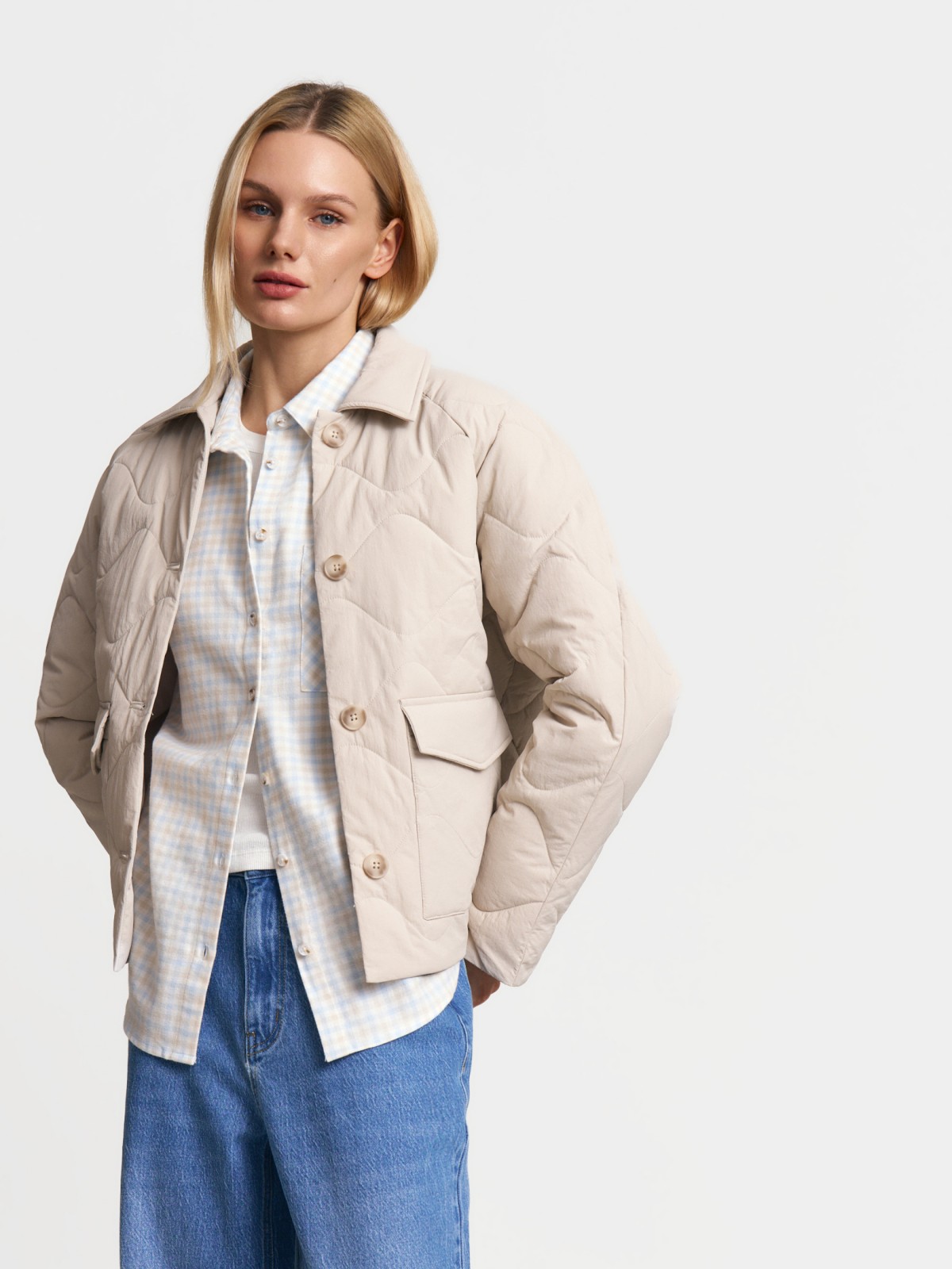 Утеплённая короткая куртка