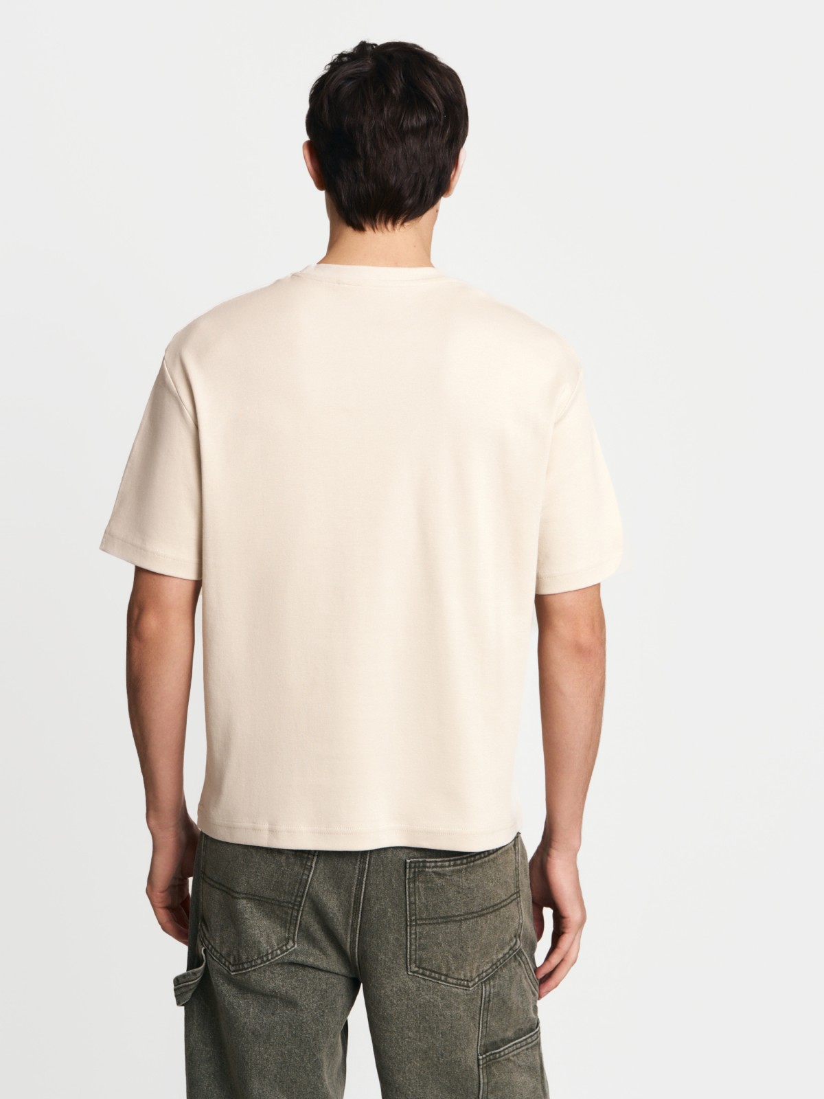 Однотонная базовая футболка из хлопка