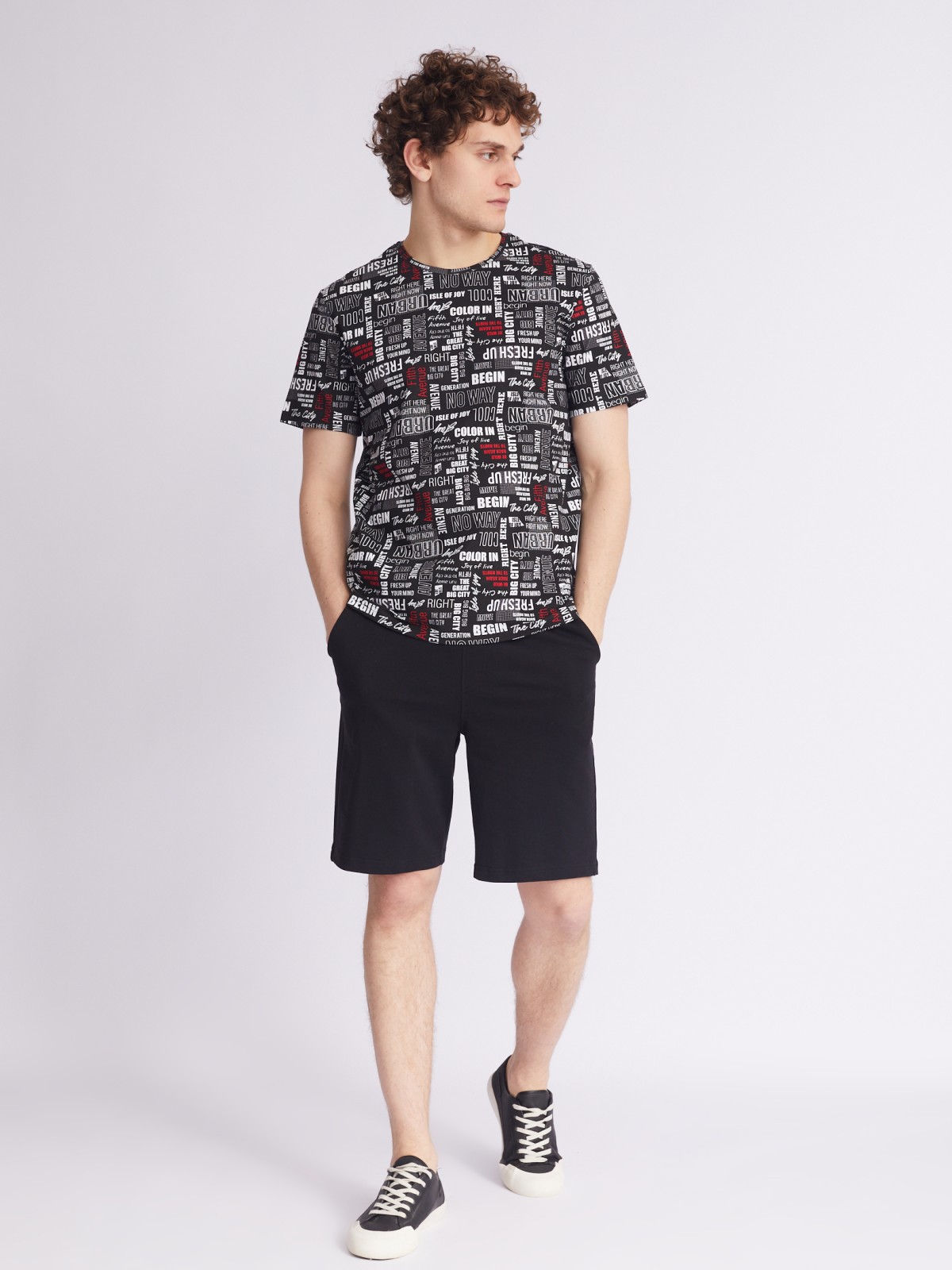 Принтованная футболка с коротким рукавом