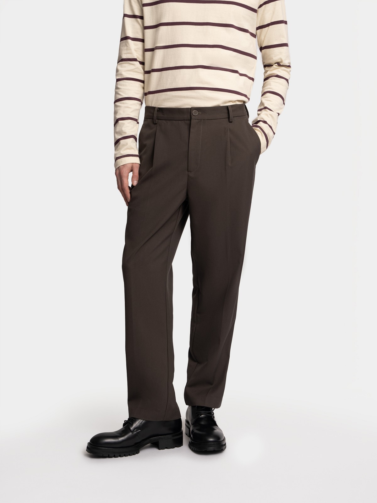 Брюки Comfort на резинке со стрелками