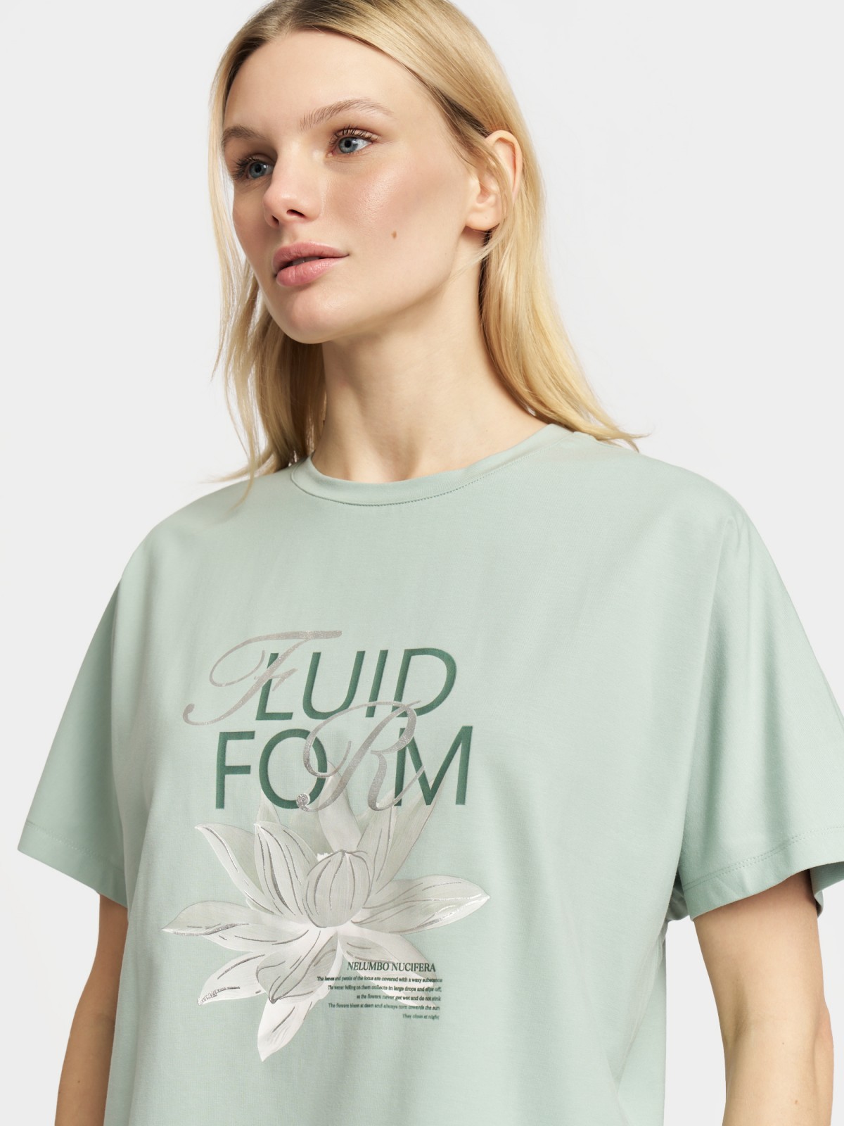 Футболка с коротким рукавом и принтом