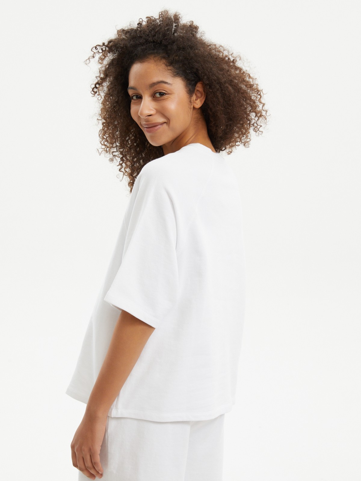 Футболка оверсайз с рукавом реглан