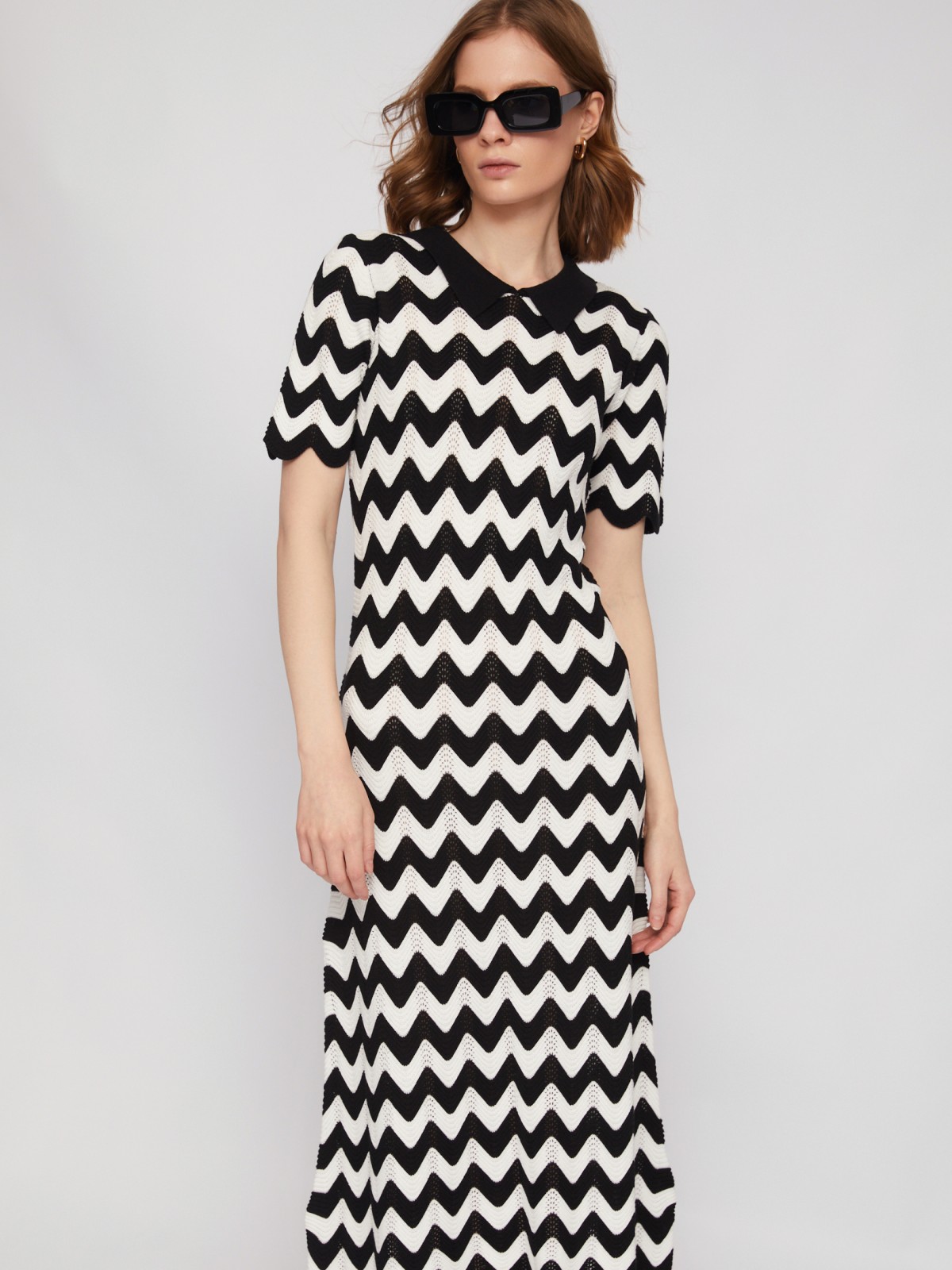 Трикотажное платье длины миди с узором в полоску zolla 024218493021, цвет черный, размер XS - фото 3