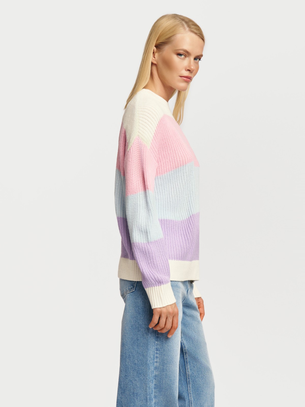 Вязаный джемпер в полоску с длинным рукавом