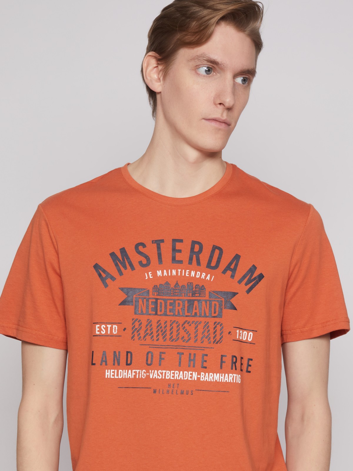 Футболка из хлопка с принтом-надписью