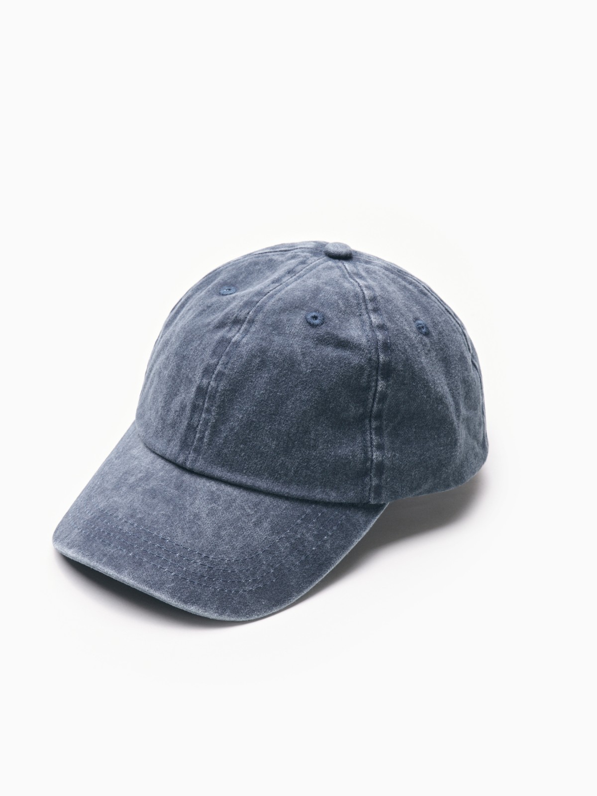 Джинсовая бейсболка из хлопка с козырьком