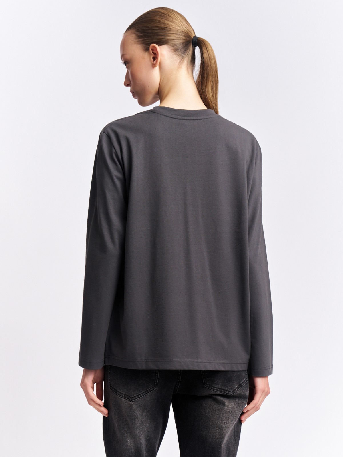 Лонгслив оверсайз фасона из хлопка