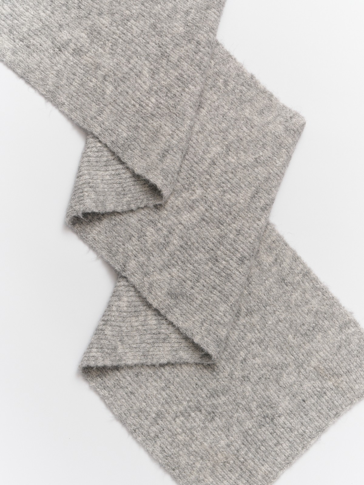 Вязаный шарф с шерстью