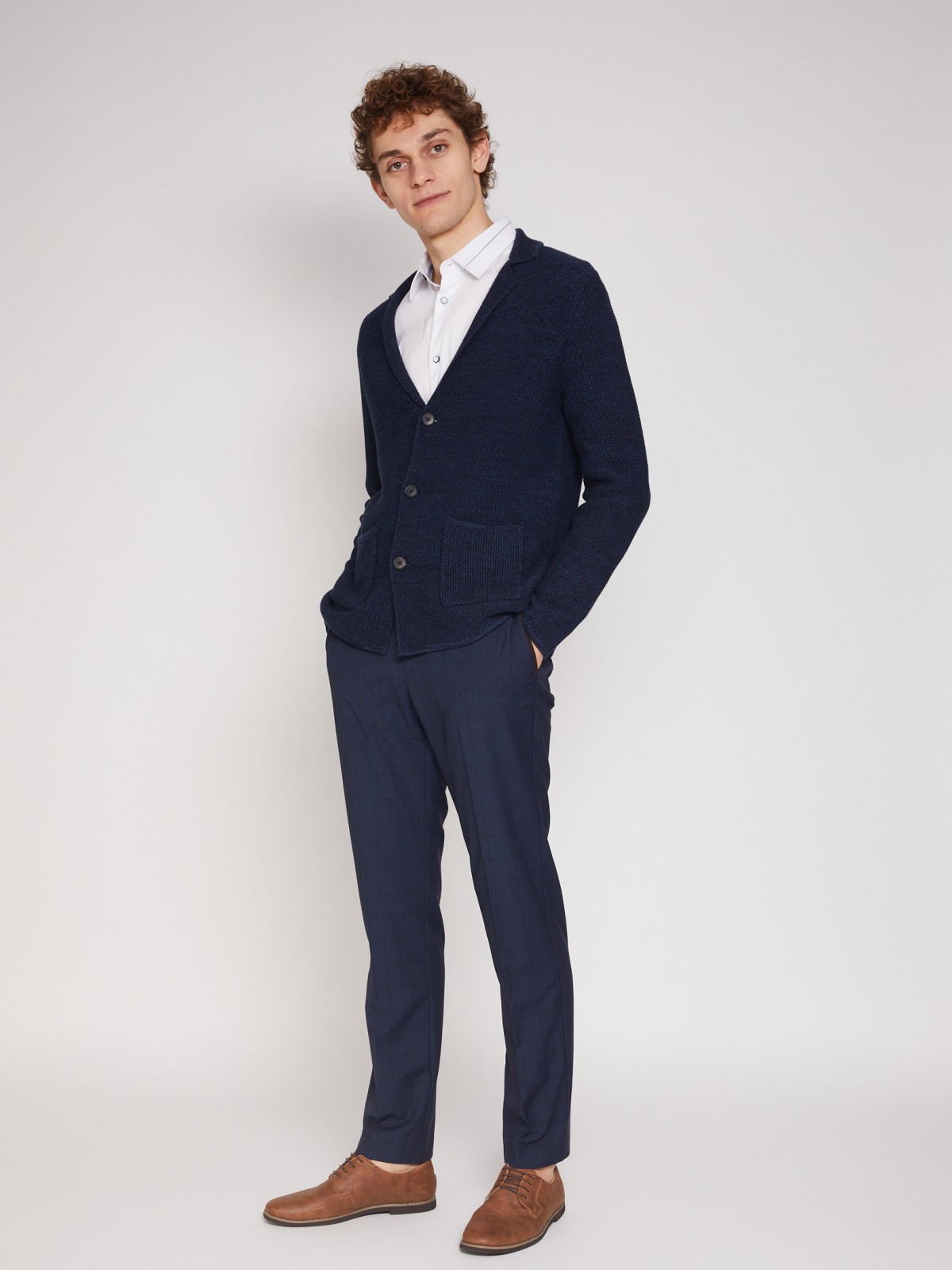 Жакет трикотажный с длинными  рукавами