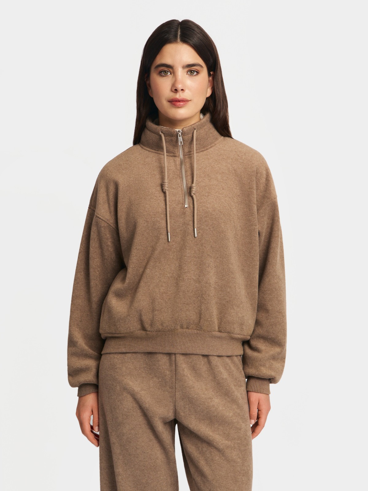 Свитшот с воротником-стойкой на молнии