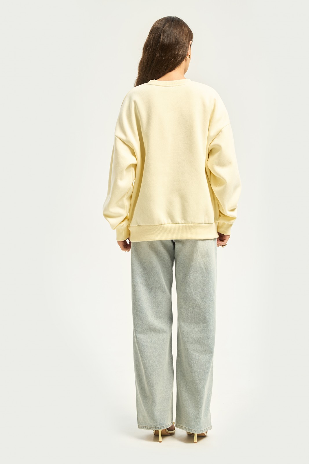 Трикотажный оверсайз свитшот