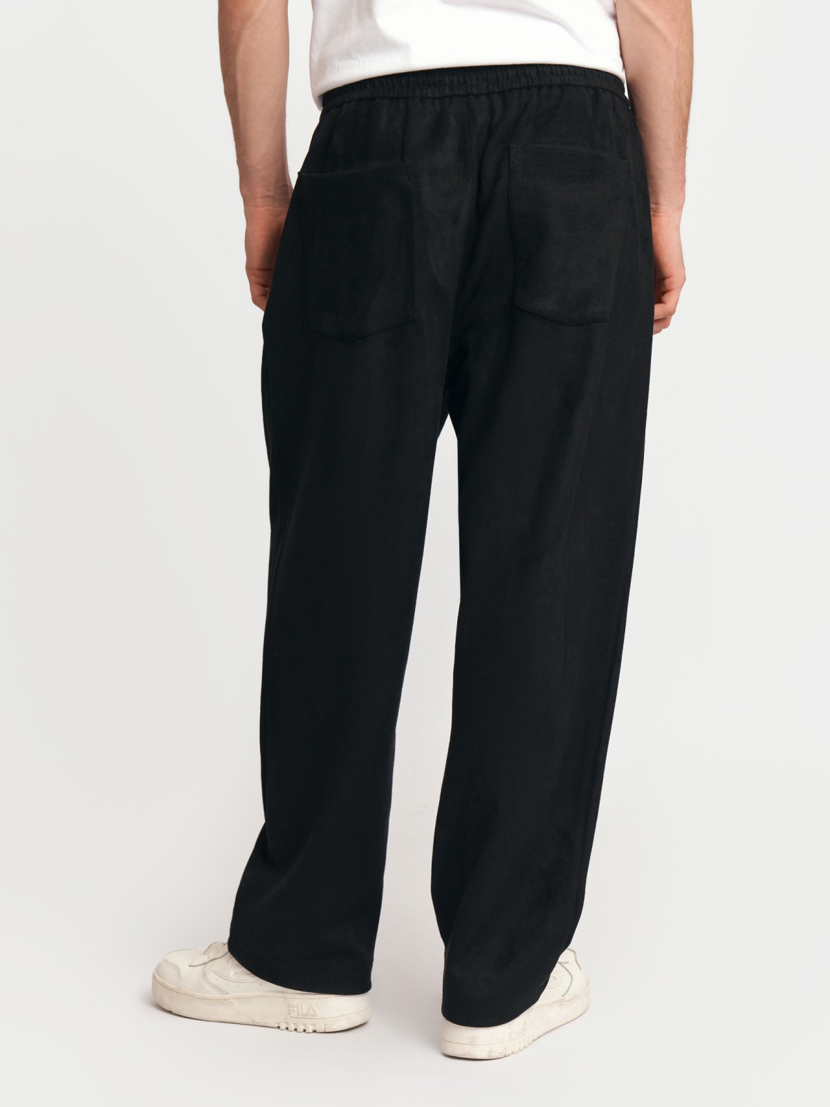 Брюки-джоггеры из экозамши