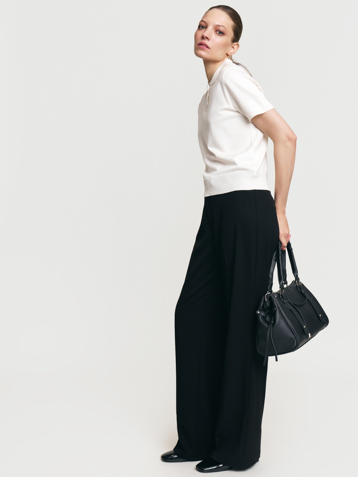 Трикотажный джемпер с воротником поло