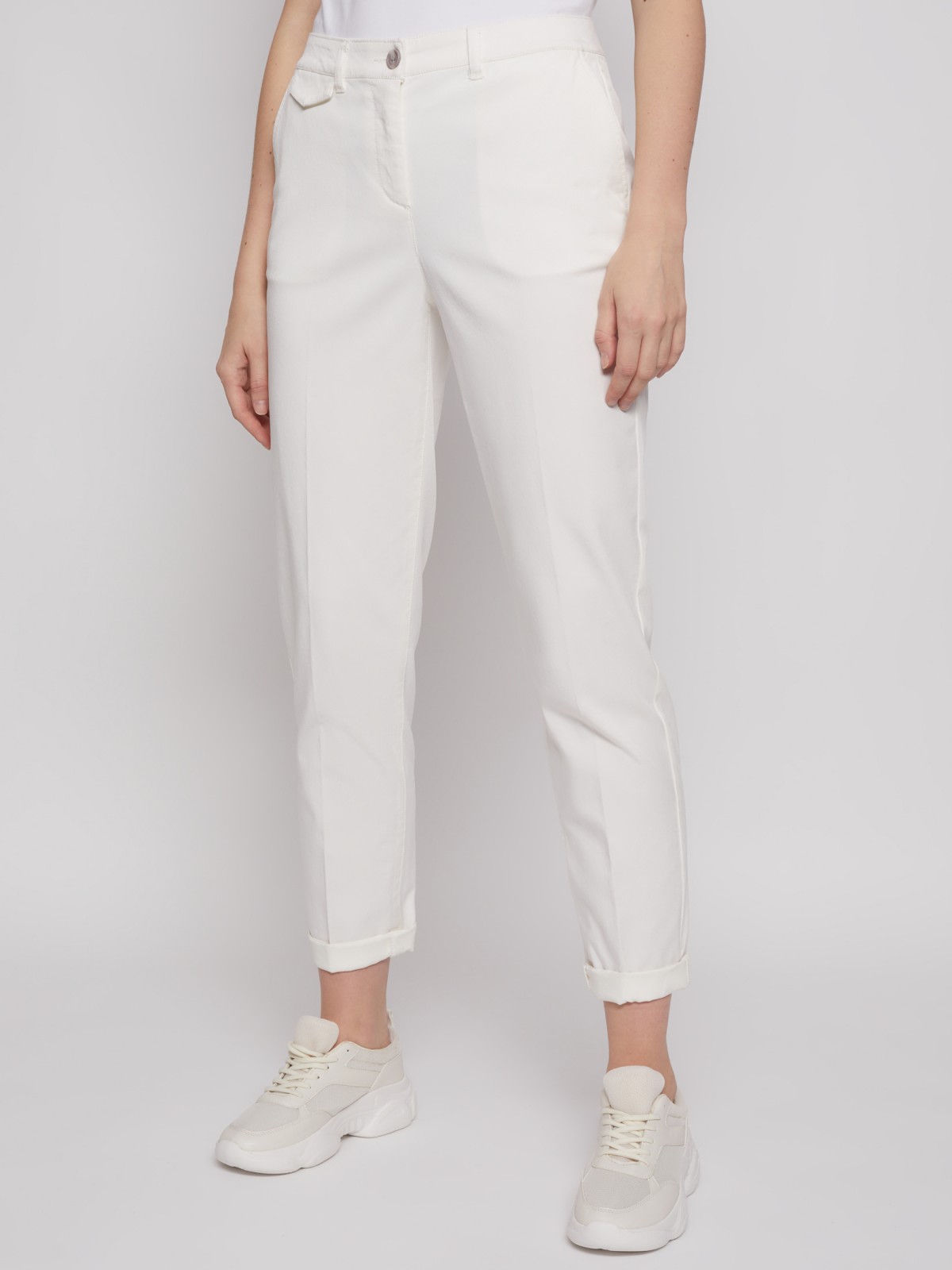 Брюки-чинос 