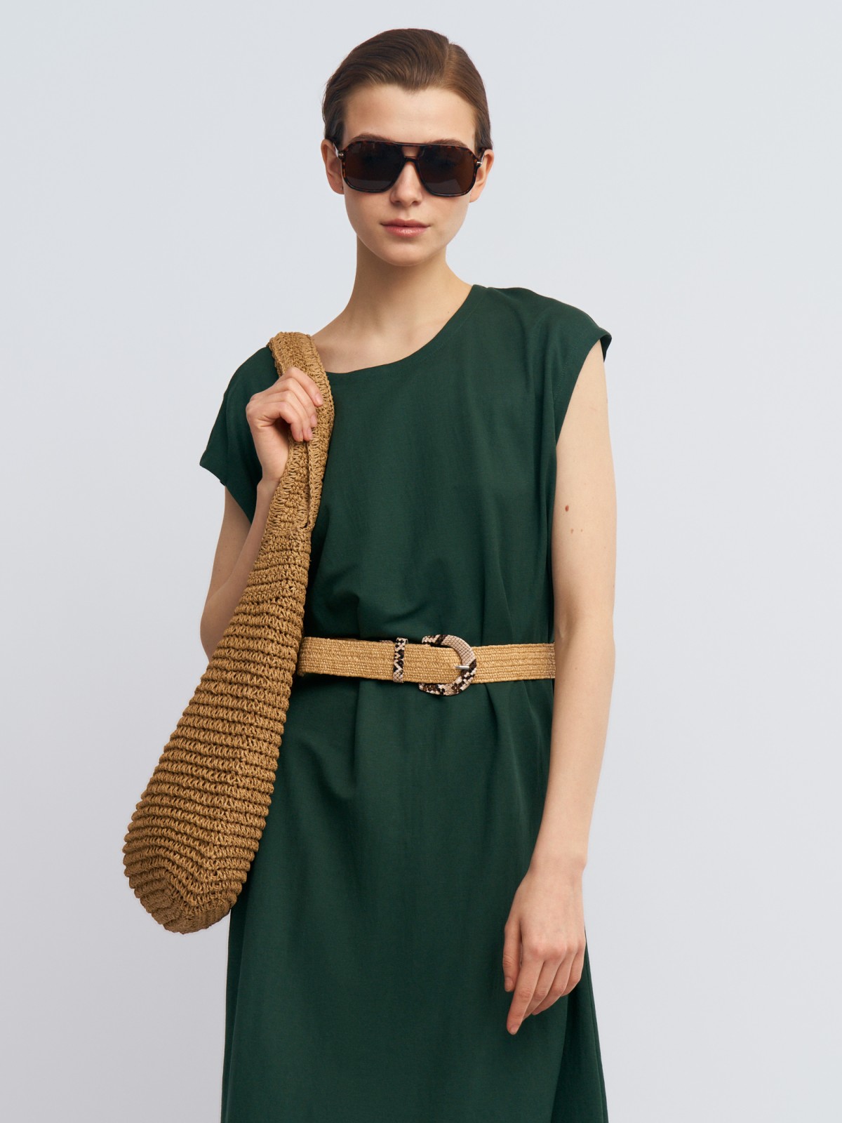 Платье миди без рукавов с ремнём