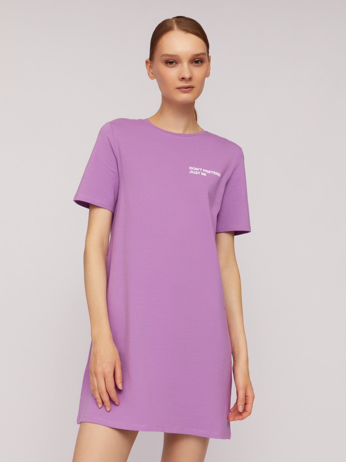 Платье-футболка из хлопка с коротким рукавом и принтом-надписью