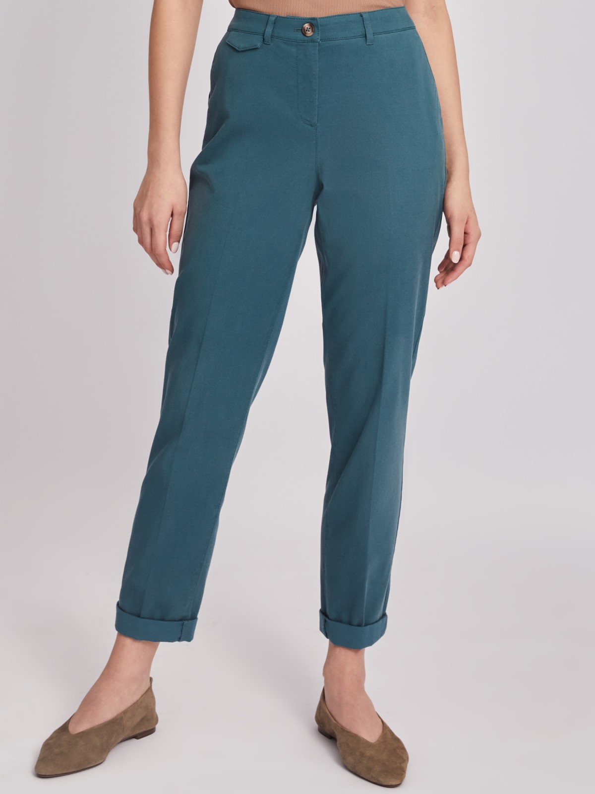 Брюки-чинос со средней посадкой