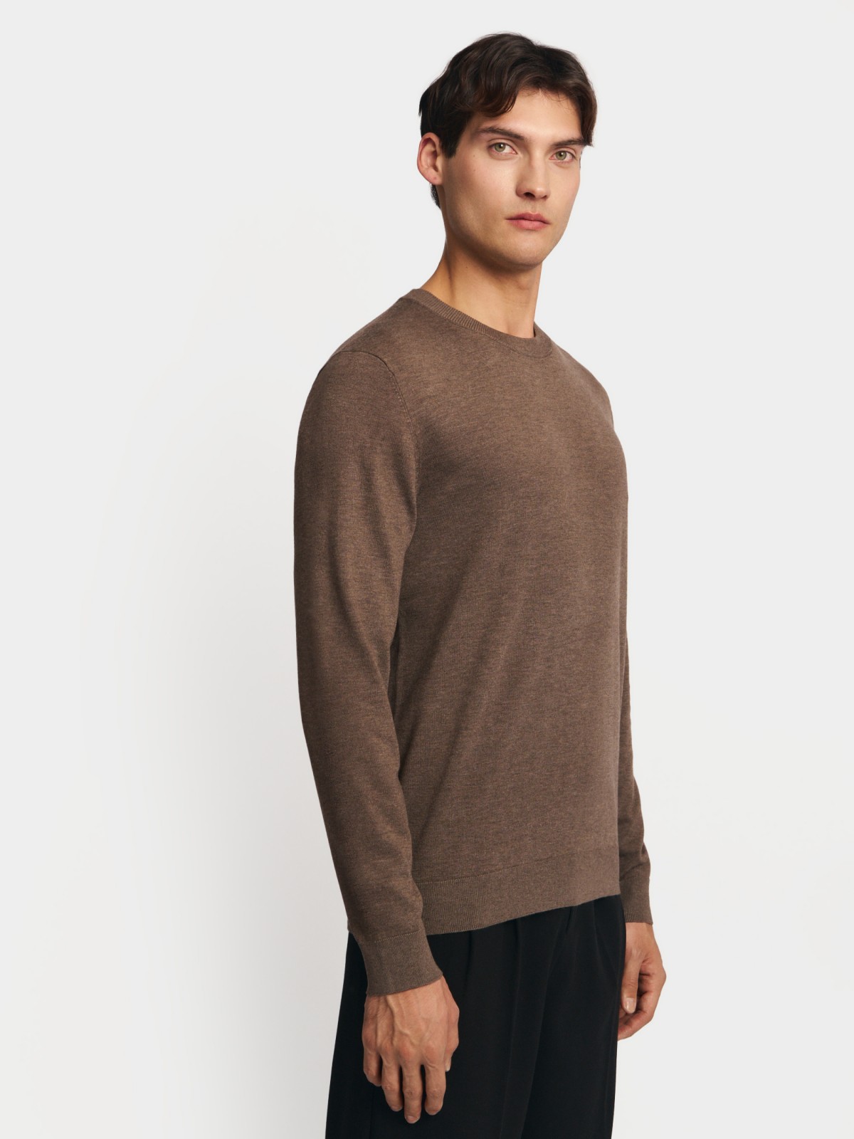 Тонкий трикотажный джемпер