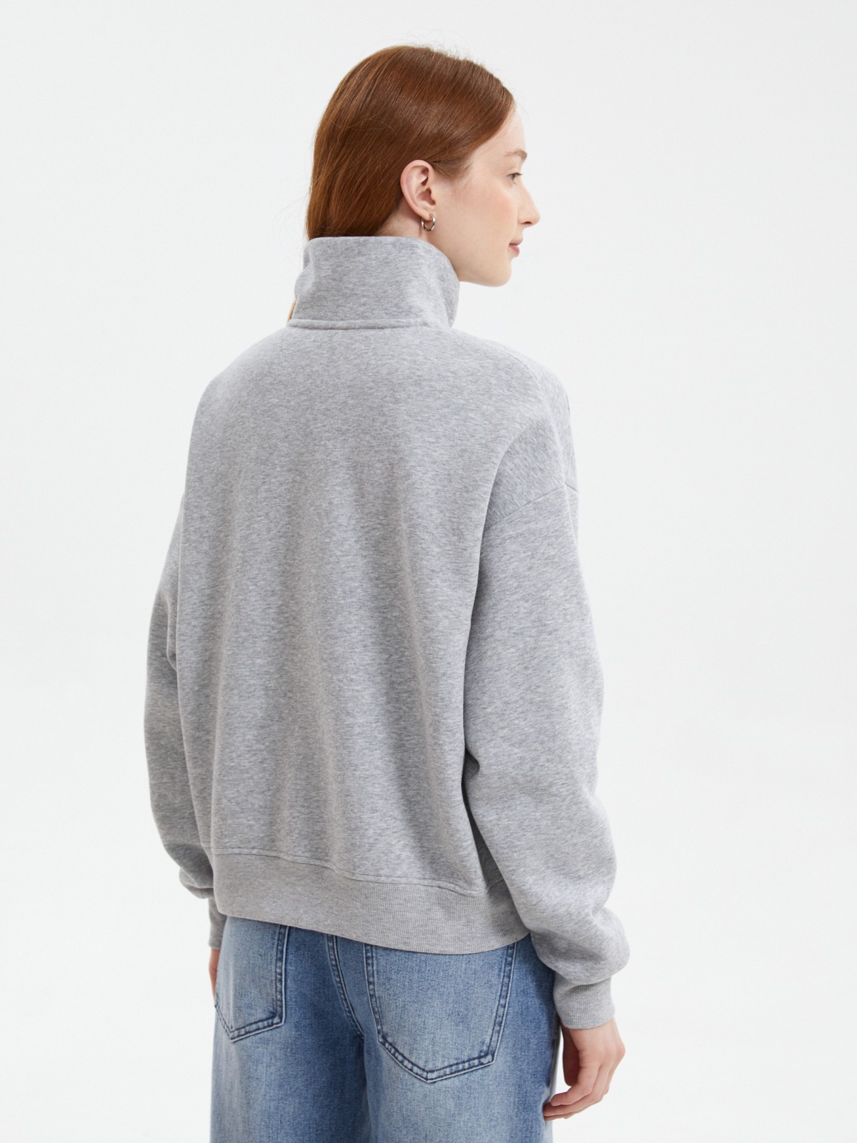 Свитшот с воротником-стойкой на молнии