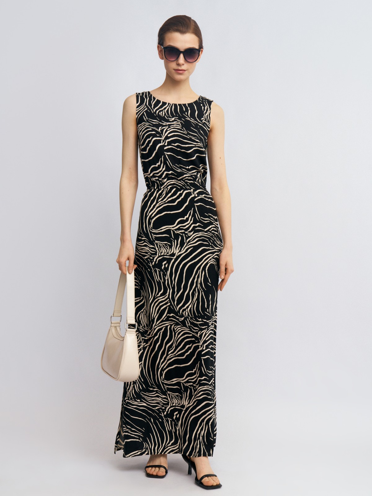 Платье макси без рукавов с разрезами и поясом