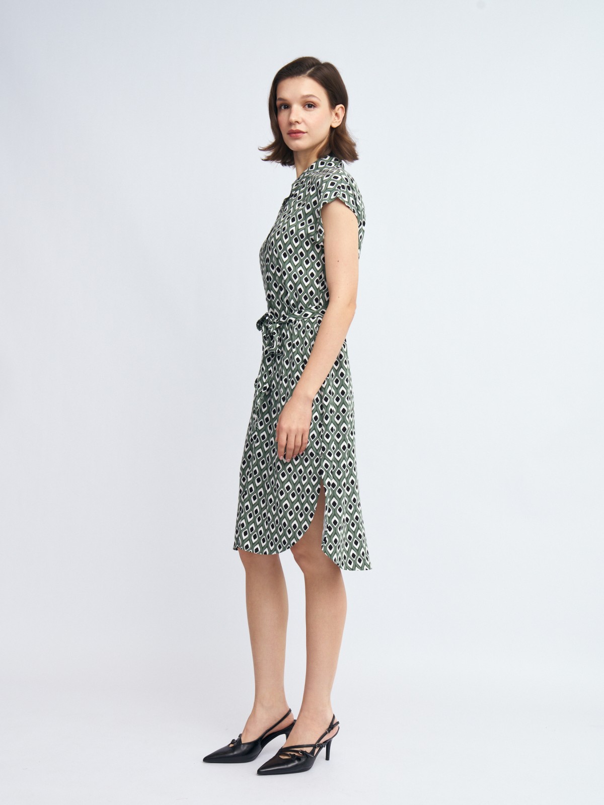 Платье-рубашка из вискозы с поясом