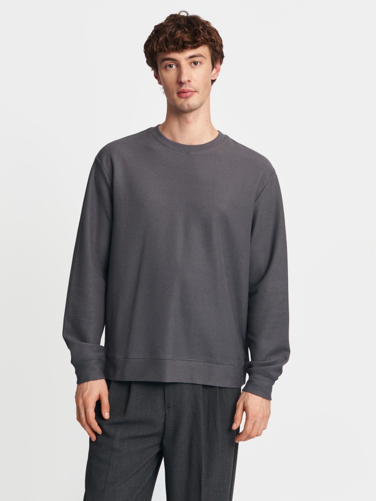 Трикотажный лонгслив с длинным рукавом