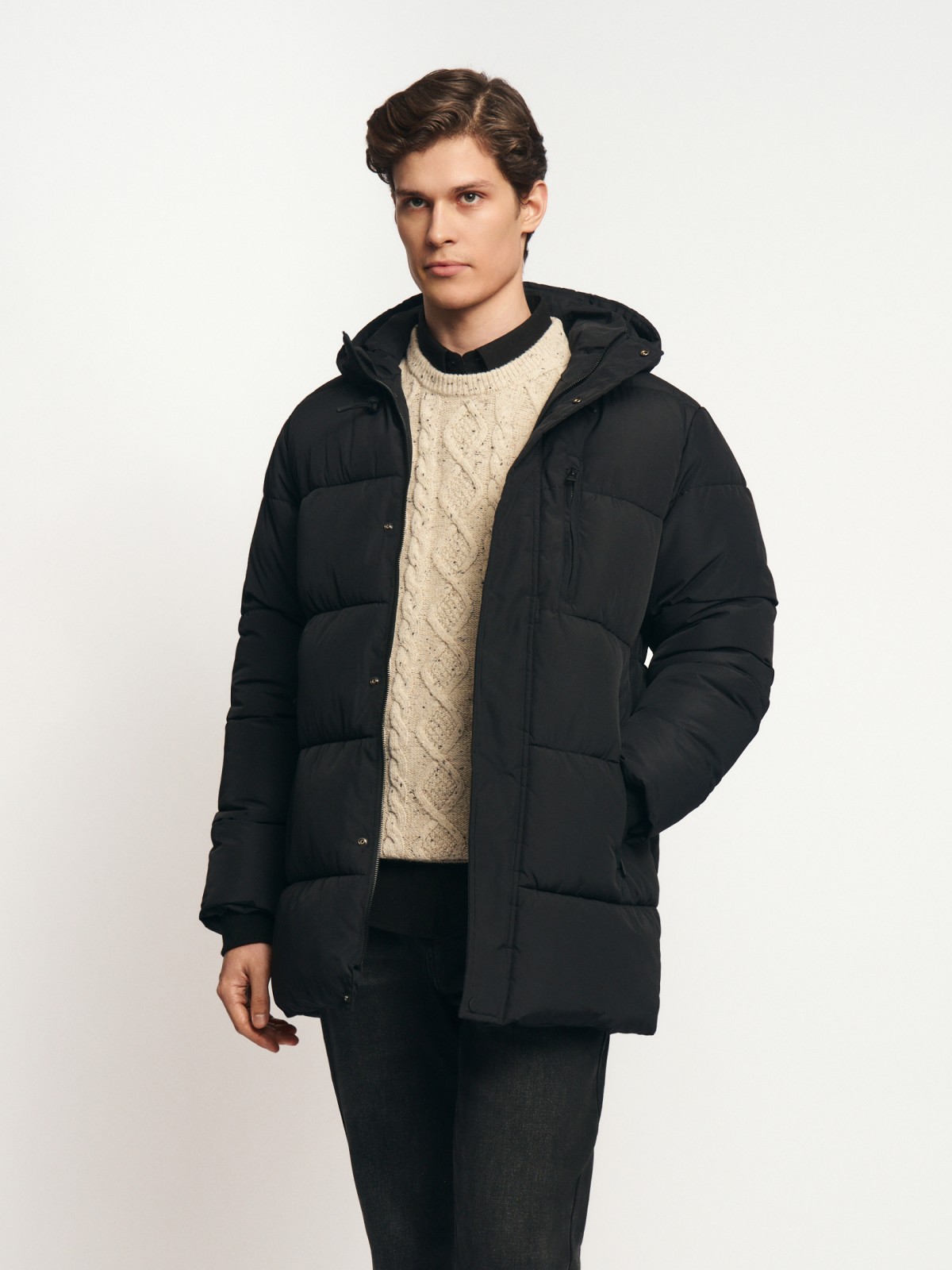 Тёплая куртка с капюшоном