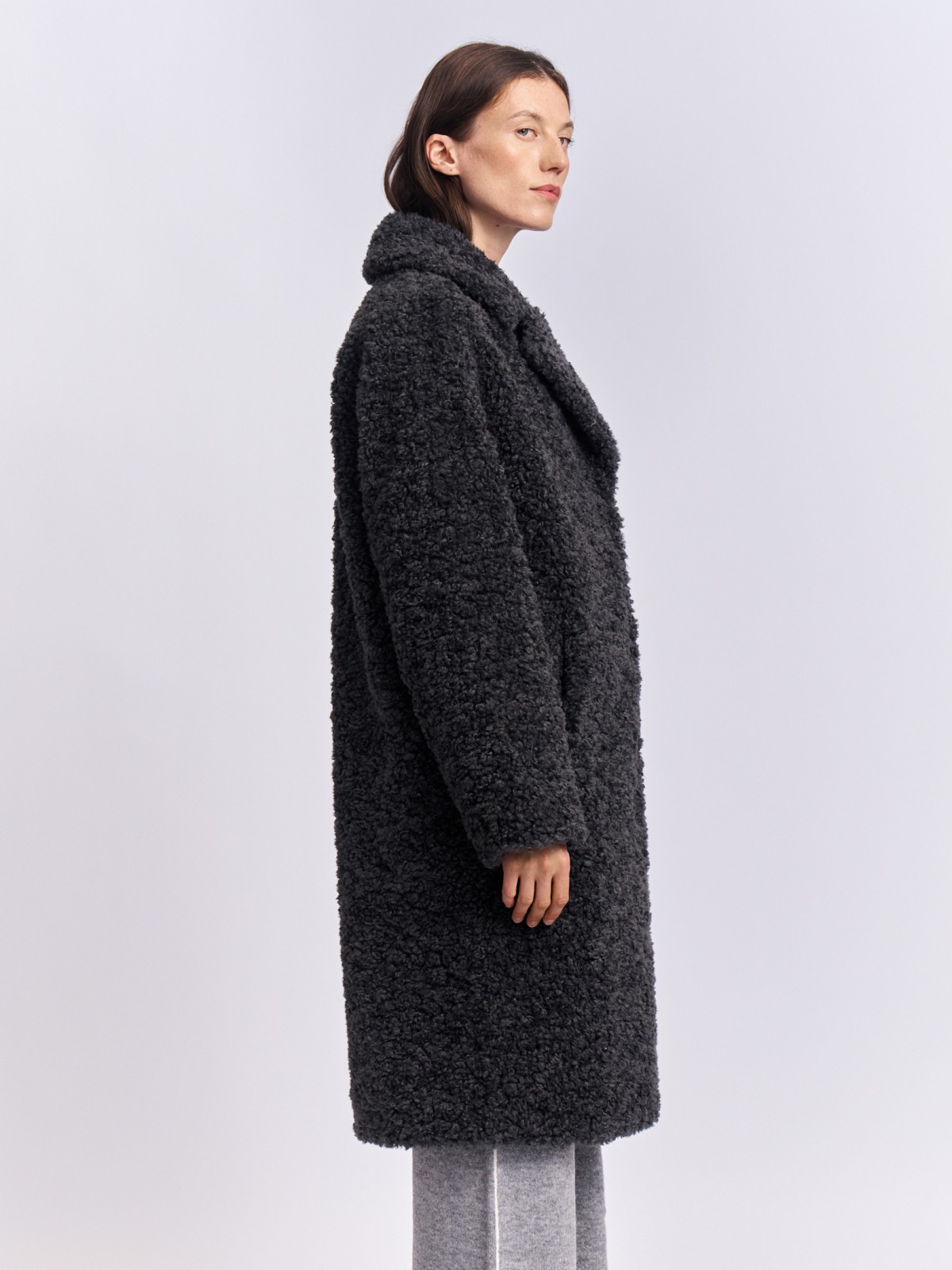 Длинное пальто-шуба из экомеха