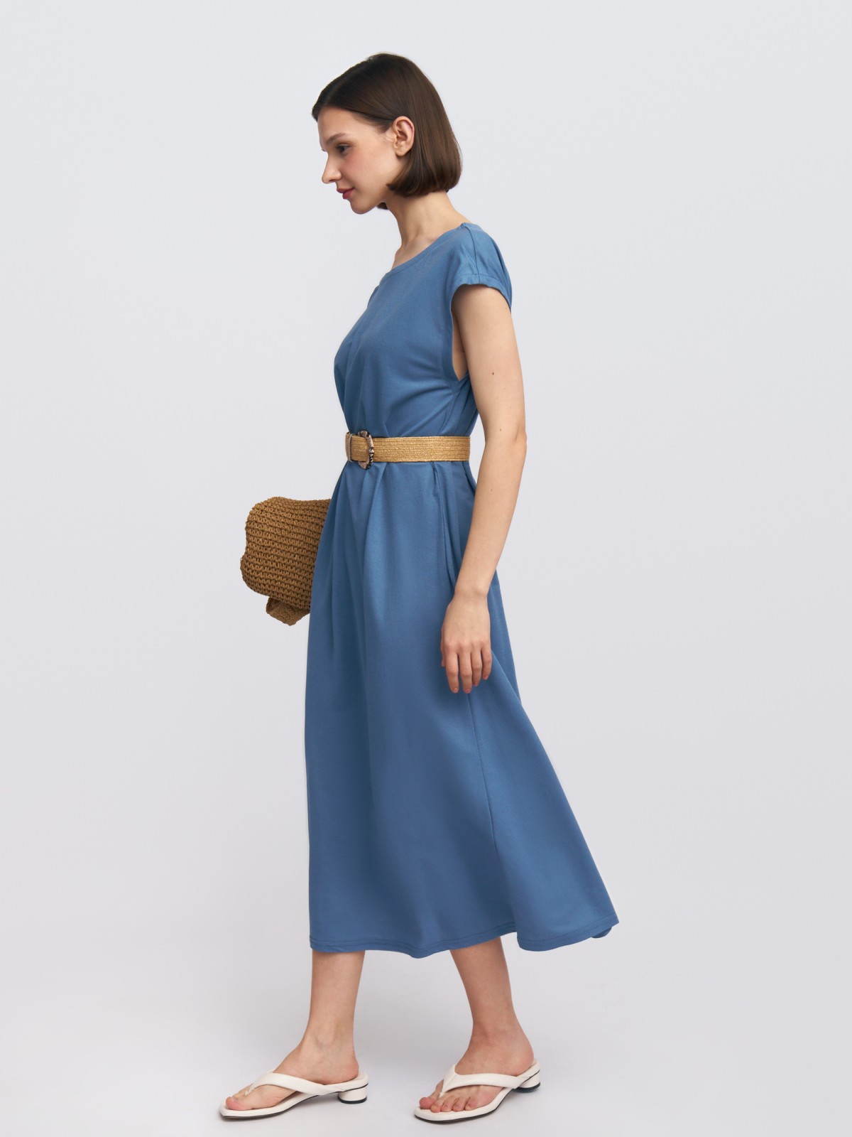 Платье миди без рукавов с ремнём