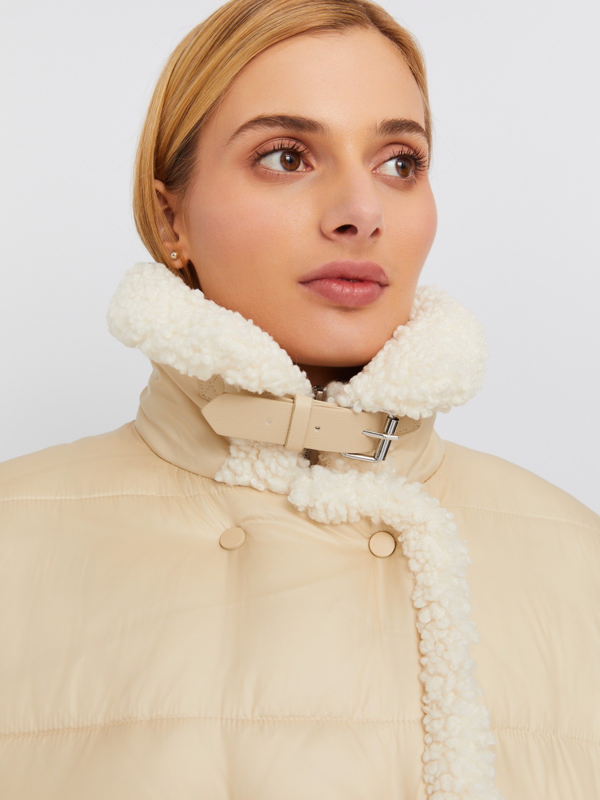 Утеплённая стёганая куртка с отложным воротником и отделкой из искусственного меха zolla 023335112354, цвет молоко, размер M - фото 4