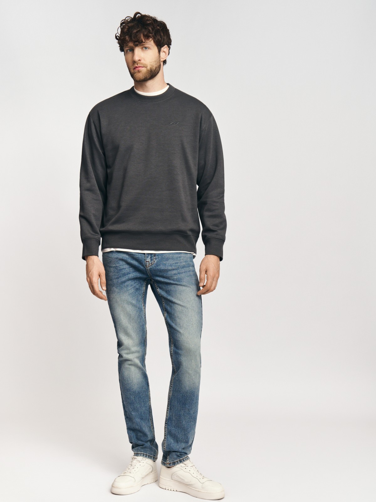 Трикотажный свитшот однотонный