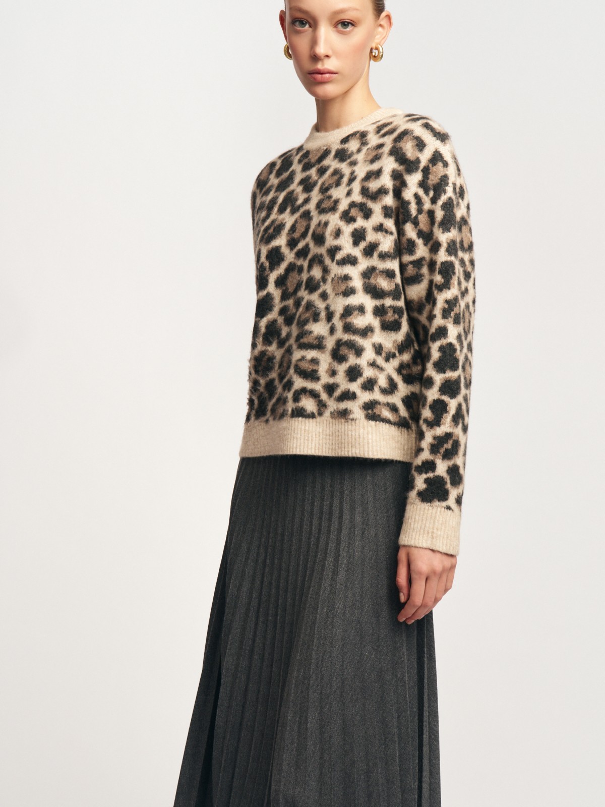 Вязаный джемпер с леопардовым узором