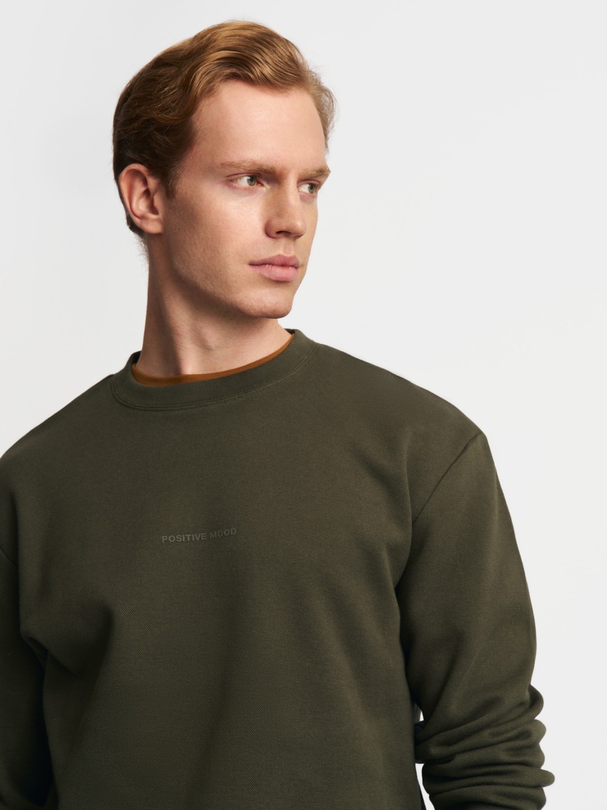 Свитшот прямого кроя с длинным рукавом