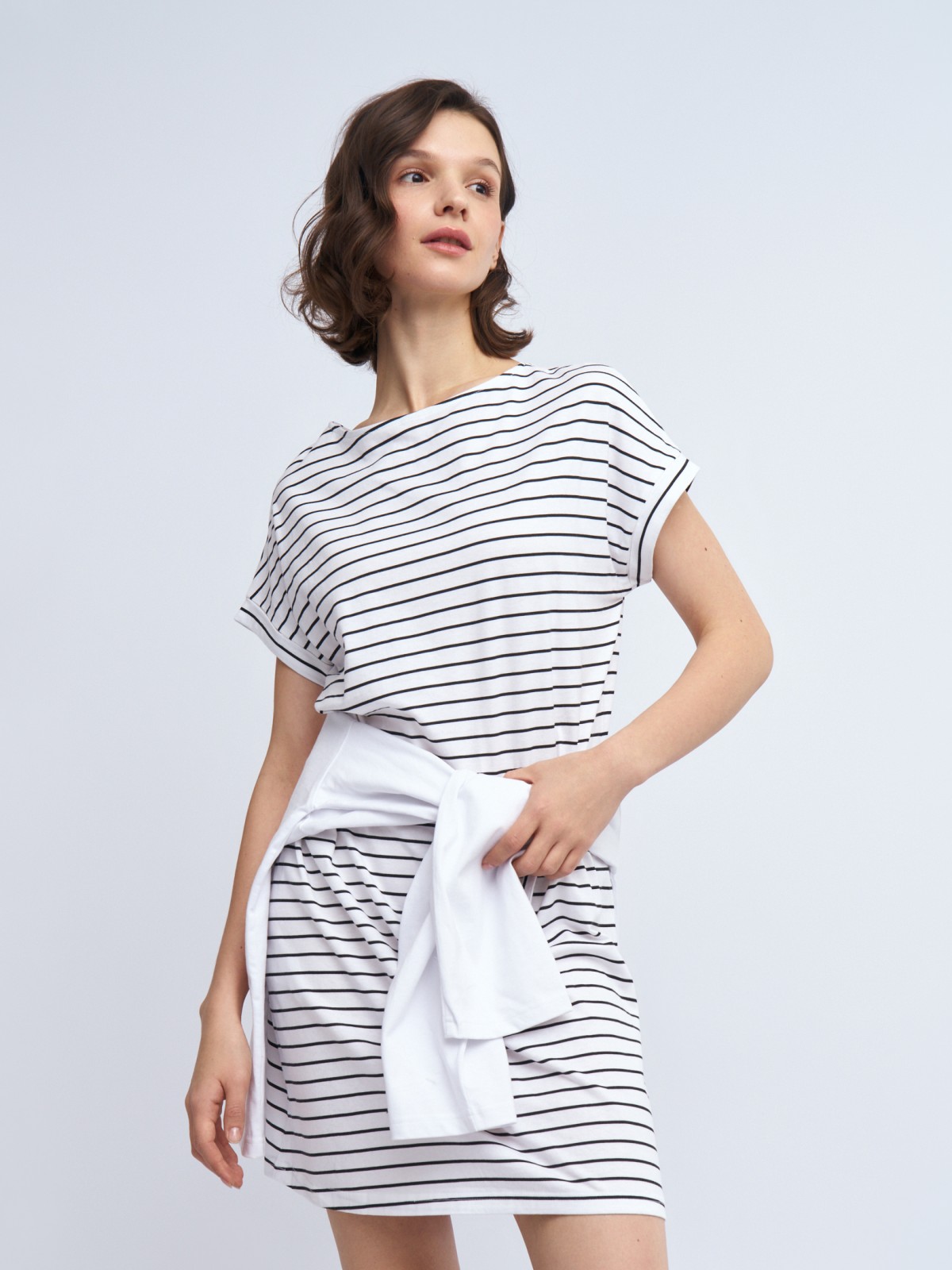 Платье-футболка из хлопка с поясом