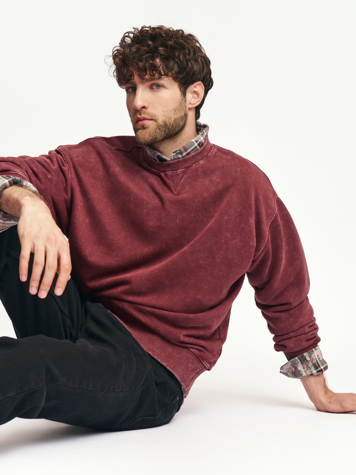 Трикотажный свитшот однотонный