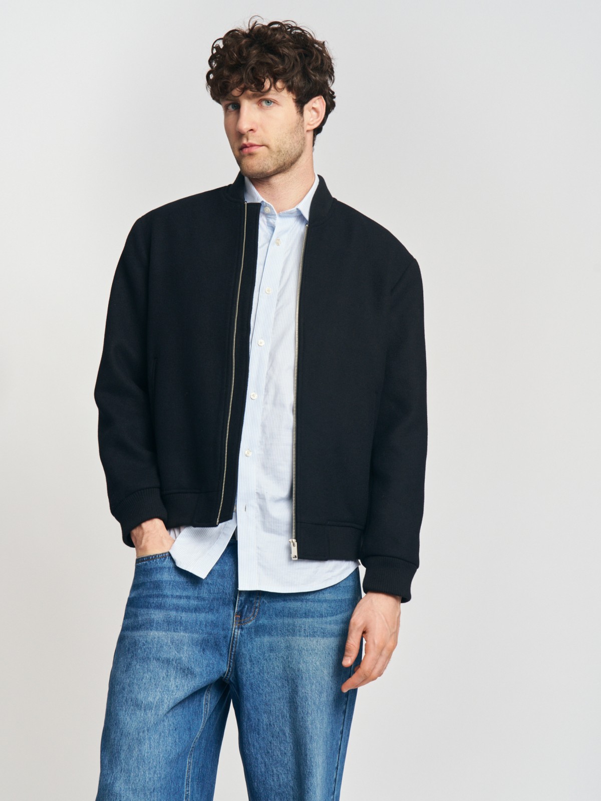 Тёплая куртка-бомбер с шерстью