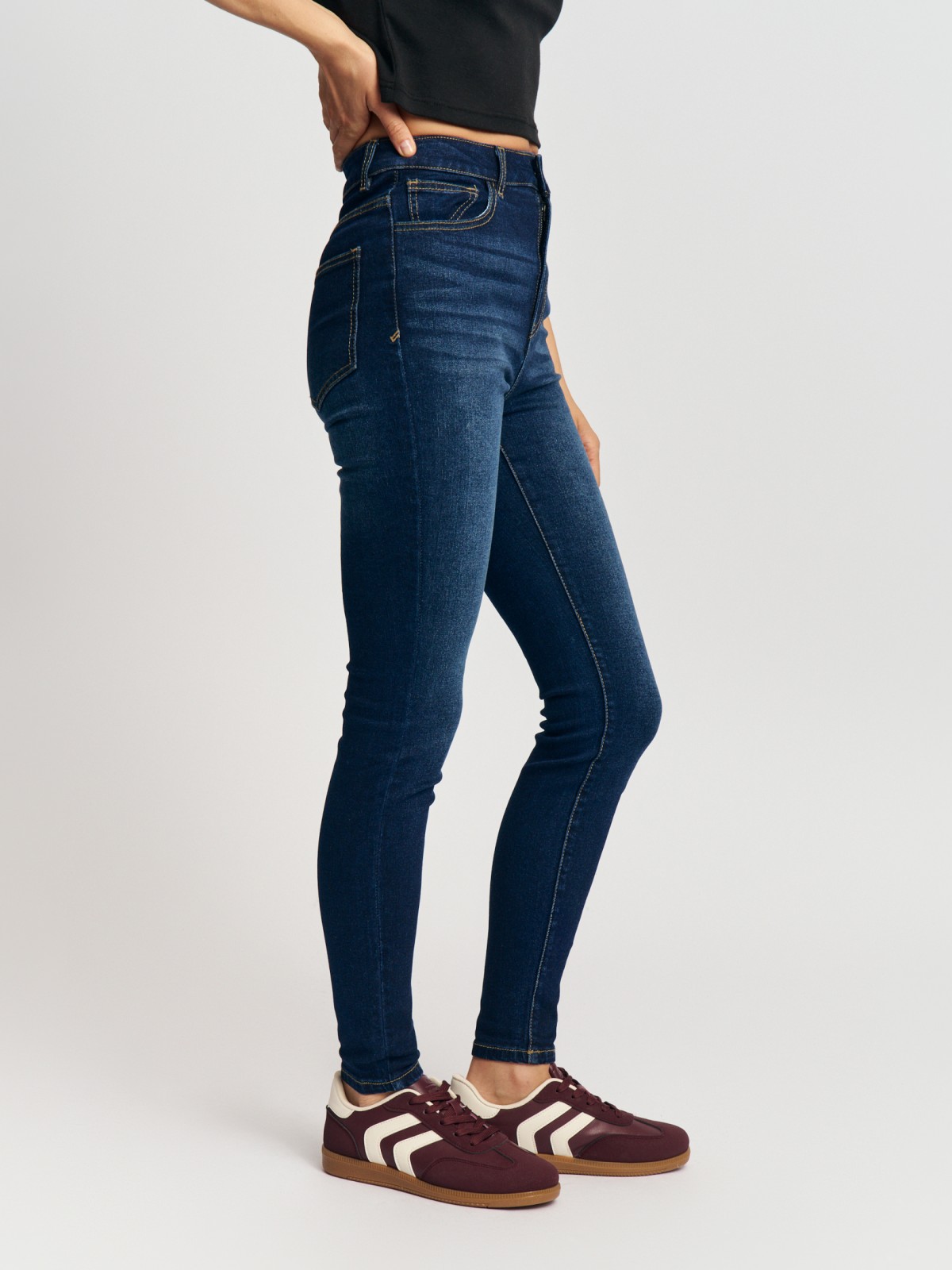 Джинсы силуэта Skinny с высокой посадкой