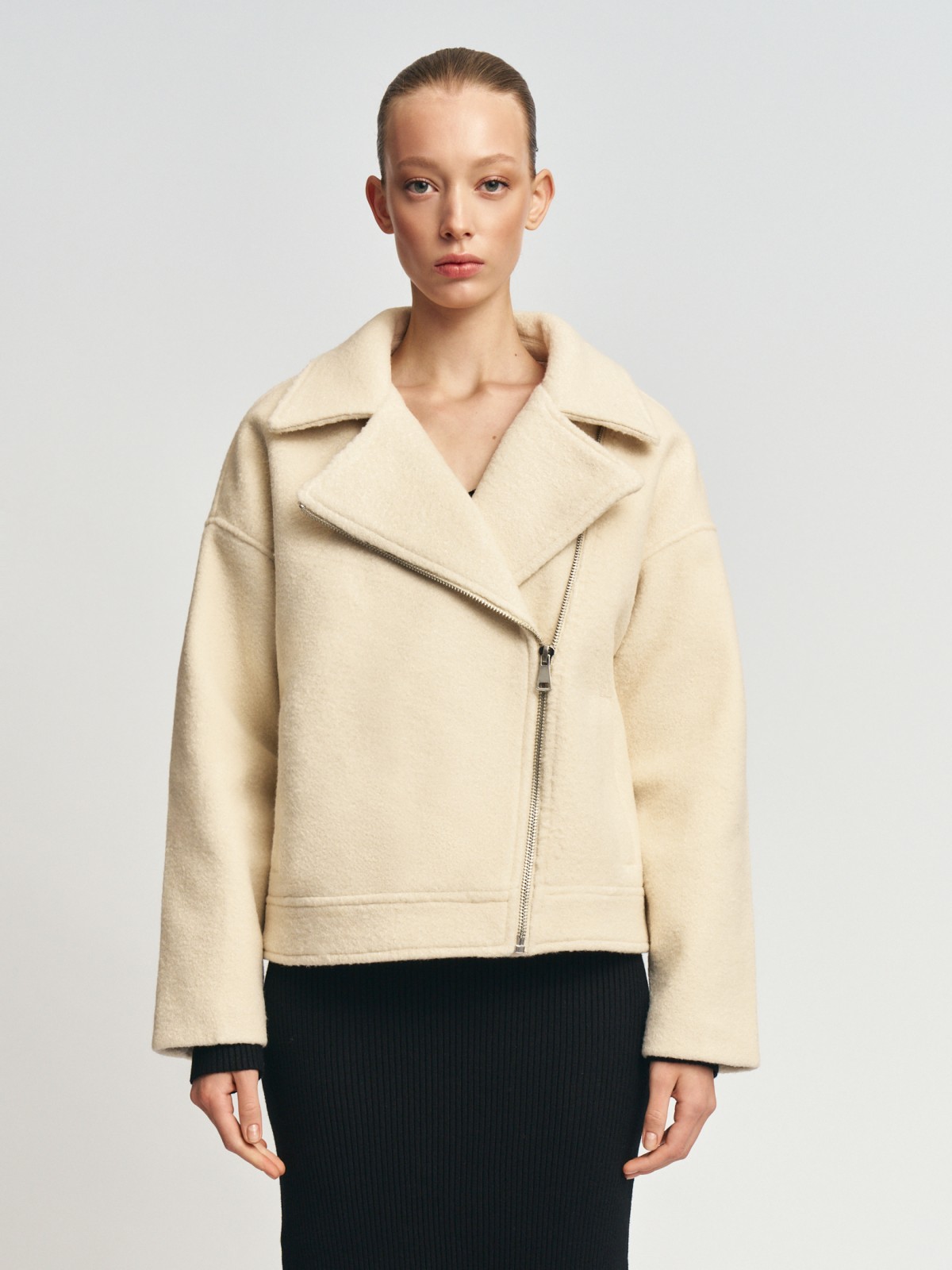 Пальто-косуха оверсайз силуэта из ткани букле