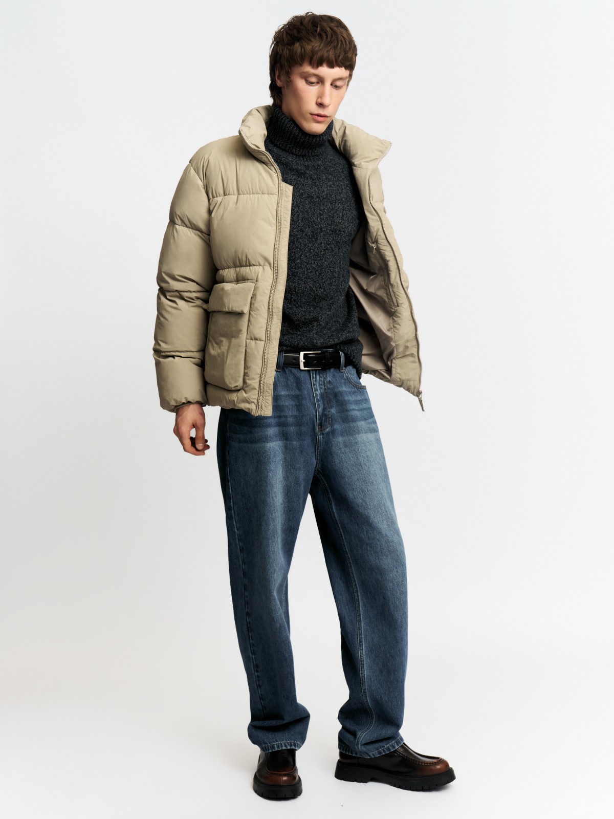 Тёплая куртка с воротником-стойкой